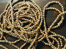 Load image into Gallery viewer, Farmhouse Bead Garland 10’