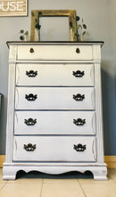 Load image into Gallery viewer, Beautiful Farmhouse Chest of Drawers