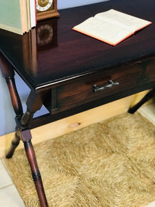 Pretty Dark Wood Desk (no chair)