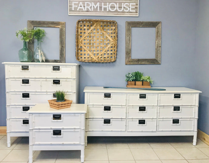 Beautiful Vintage Bamboo Style Bedroom Set (3pc)