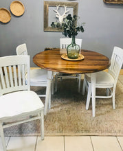 Load image into Gallery viewer, Gorgeous Farmhouse Round Table &amp; Chairs