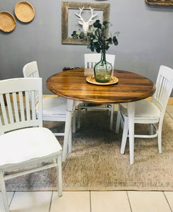 Gorgeous Farmhouse Round Table & Chairs