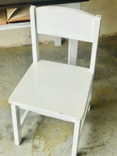 Load image into Gallery viewer, Adorable Vintage Kids Desk w/Chairs