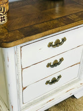 Load image into Gallery viewer, Pretty Farmhouse Single Nightstand