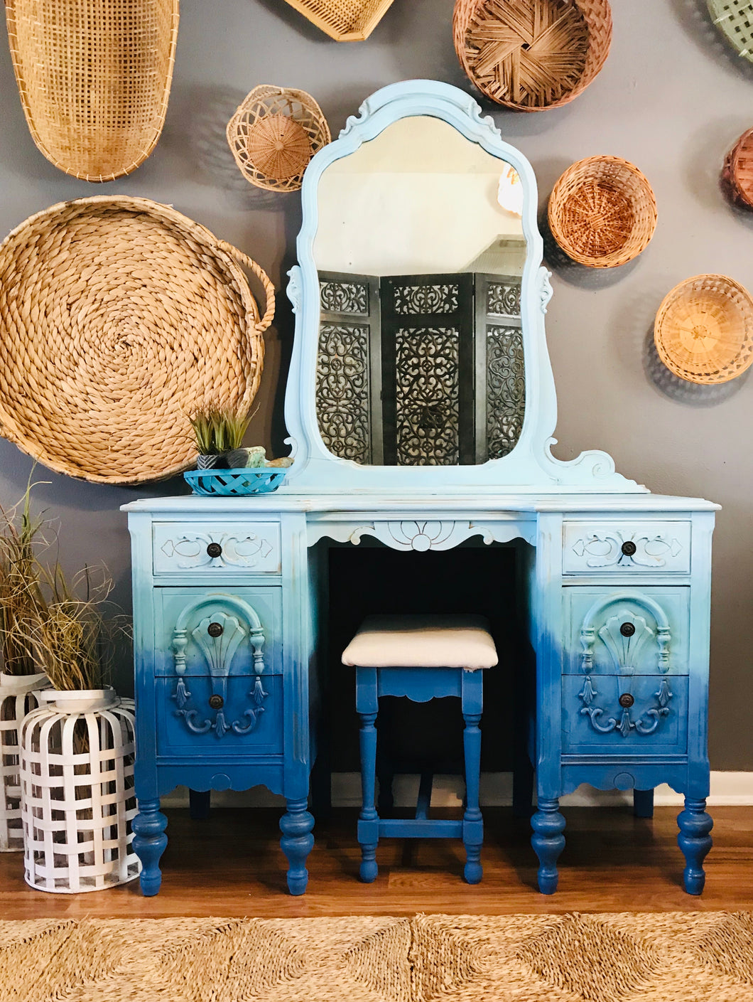 Gorgeous Antique Ombré Vanity & Stool