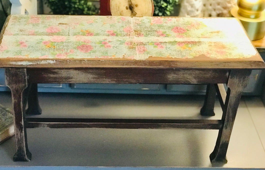 Adorable Small Wood Floral Bench/Riser