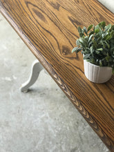 Load image into Gallery viewer, Perfect Farmhouse Entryway Table