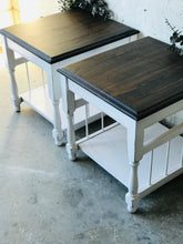 Load image into Gallery viewer, Pretty Farmhouse End Table Set
