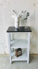 Load image into Gallery viewer, Perfect Single Farmhouse End Table