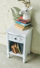Load image into Gallery viewer, Adorable Vintage French Provincial Single Nightstand