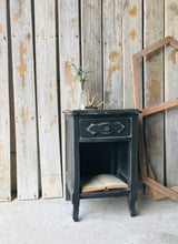 Load image into Gallery viewer, Vintage French Provincial Single Nightstand