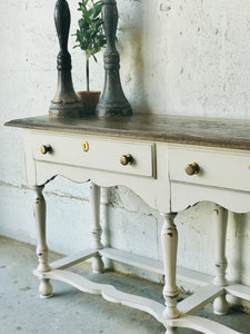 Beautiful Farmhouse Entryway or Console Table