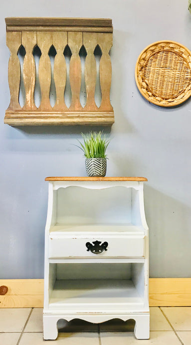 Adorable Single Farmhouse Nightstand