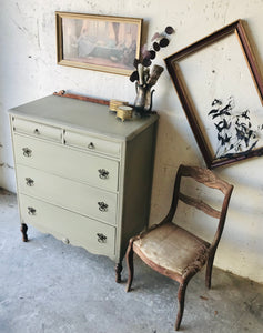 Beautiful Antique Chest of Drawers