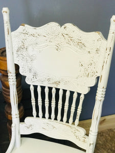 Pretty Rattan Grey Vanity & White Chair