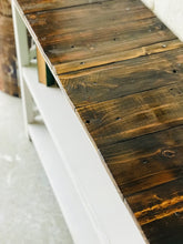 Load image into Gallery viewer, Pretty Farmhouse Entryway Table
