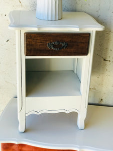 Beautiful Vintage French Provincial Dresser & Nightstand Set