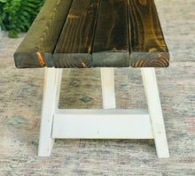 Load image into Gallery viewer, Gorgeous Farmhouse Table &amp; Two Benches