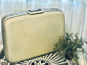 “Just Married” Luggage