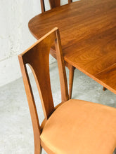 Load image into Gallery viewer, Stunning Broyhill Brasilia MCM Dining Table &amp; Chairs