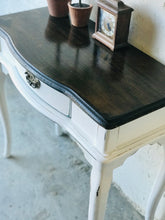 Load image into Gallery viewer, Pretty Farmhouse Small Desk or Entryway Table