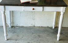 Load image into Gallery viewer, Pretty Farmhouse Desk