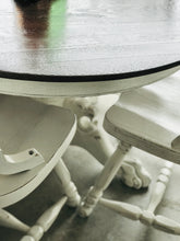 Load image into Gallery viewer, Beautiful Vintage Round Farmhouse Table &amp; Chairs Set