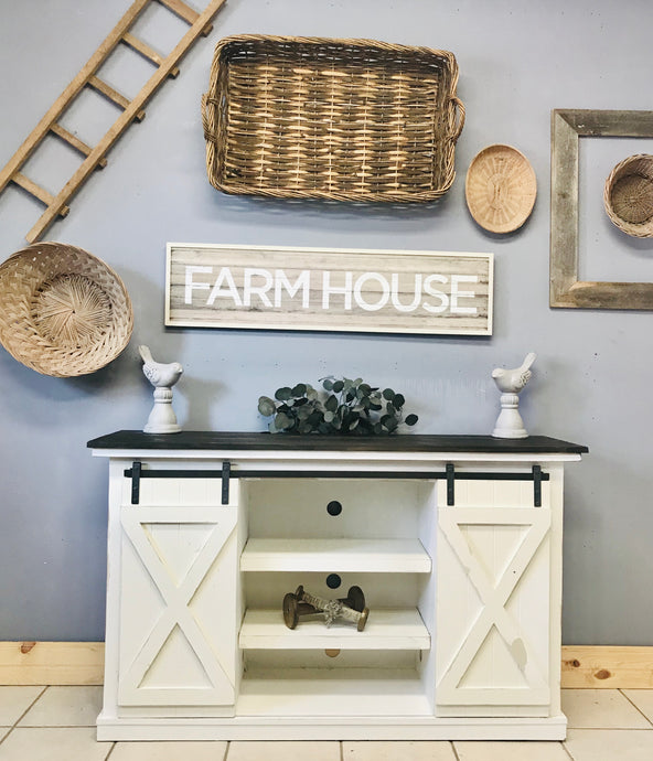 Beautiful Chippy Farmhouse TV Stand