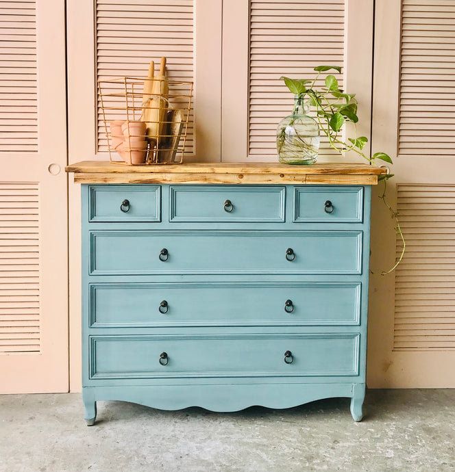 Pretty Cottage Blue Entryway Table