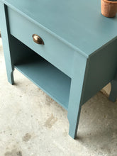 Load image into Gallery viewer, Pretty Modern Single Nightstand