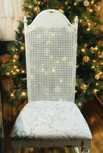 Load image into Gallery viewer, Gorgeous Vintage Farmhouse Table &amp; Chairs