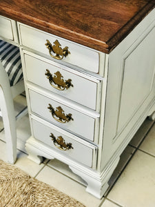 Perfect Farmhouse Desk & Chair