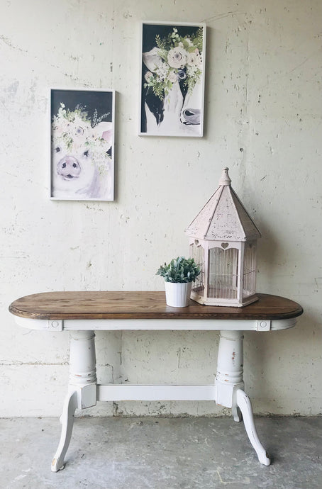 Perfect Farmhouse Entryway Table