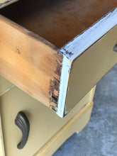 Load image into Gallery viewer, Pretty Vintage Waterfall End Table