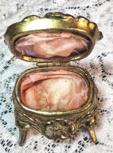 Load image into Gallery viewer, Vintage Small Trinket Box