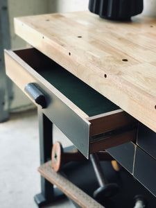 Awesome Rustic Wood Workbench