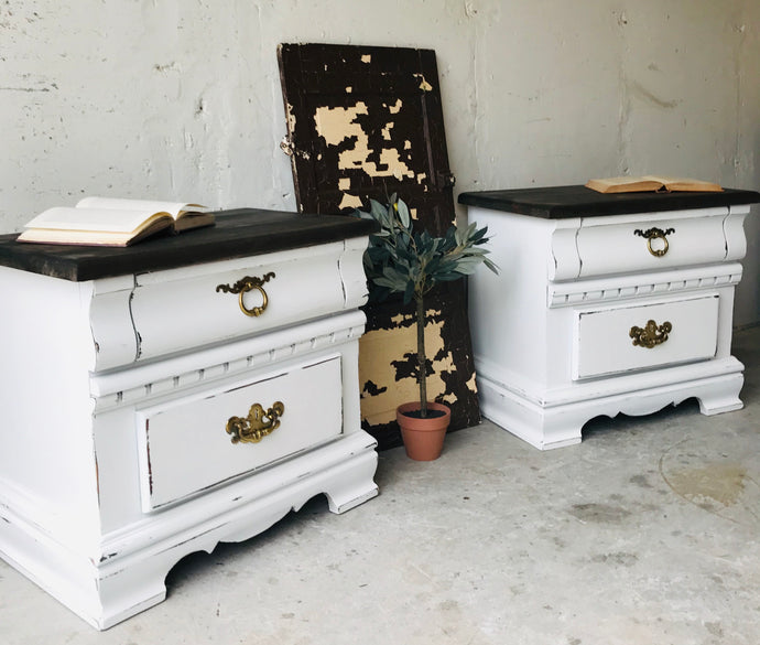 Perfect Chunky Rustic Nightstand Set