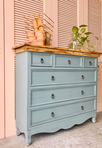 Pretty Cottage Blue Entryway Table