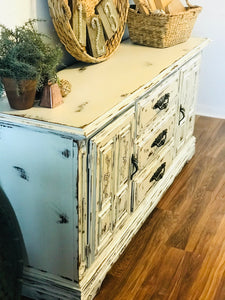 Shabby Chic Buffet Table