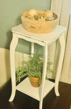 Load image into Gallery viewer, Cute Small Accent Table or Plant Stand