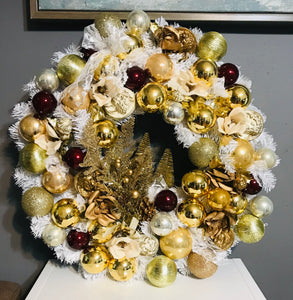 Christmas: Gold & Cherub Wreath