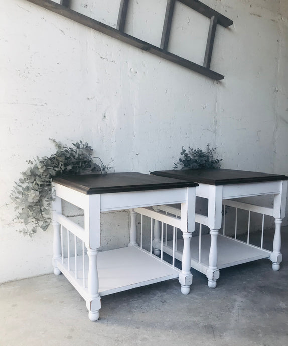 Pretty Farmhouse End Table Set