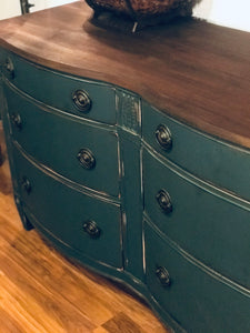 Classy Solid Serpentine Dresser