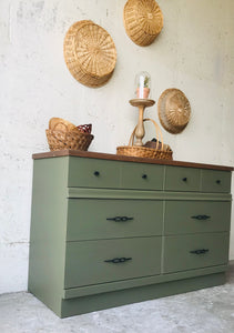 Pretty Vintage MCM Dresser