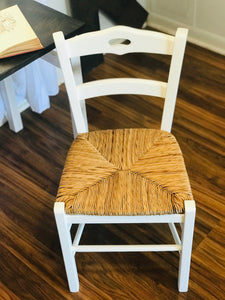 Adorable Farmhouse Kid’s Desk & Chair