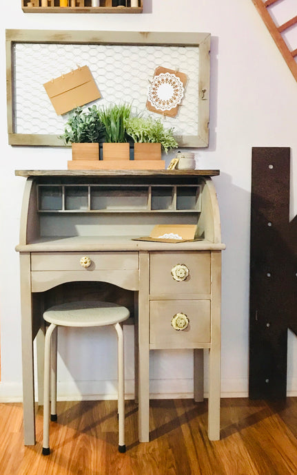 Adorable Vintage Desk Mail Center (3 pieces)