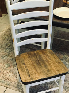 Perfect Little Farmhouse Table & Chairs