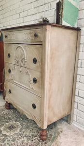 Stunning Antique Chest of Drawers