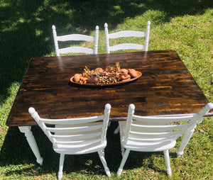 Perfect Farmhouse Table & Chairs